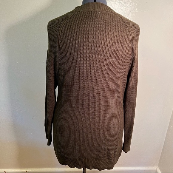 Soho New York & Co Jeans V-Neck Sweater Olive Green - Picture 6 of 10